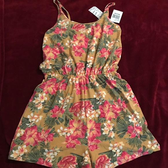 Romper - Picture 1 of 1